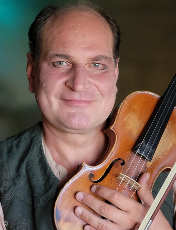 Violín y viola | Petr Ruzicka